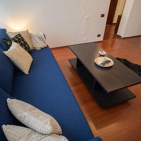 Spacious 2Br Dristor Apartment Bukarest Eksteriør billede