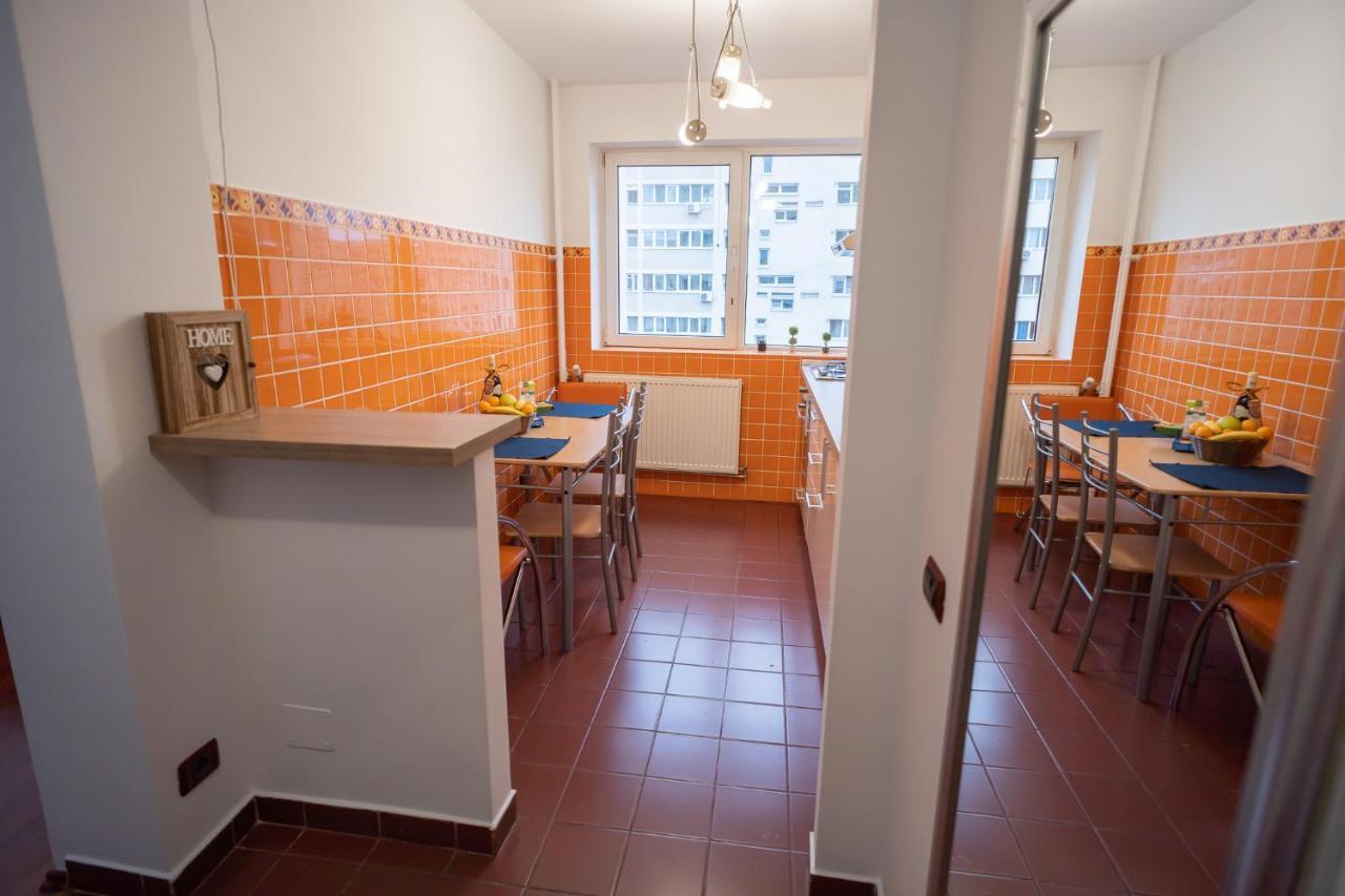 Spacious 2Br Dristor Apartment Bukarest Eksteriør billede