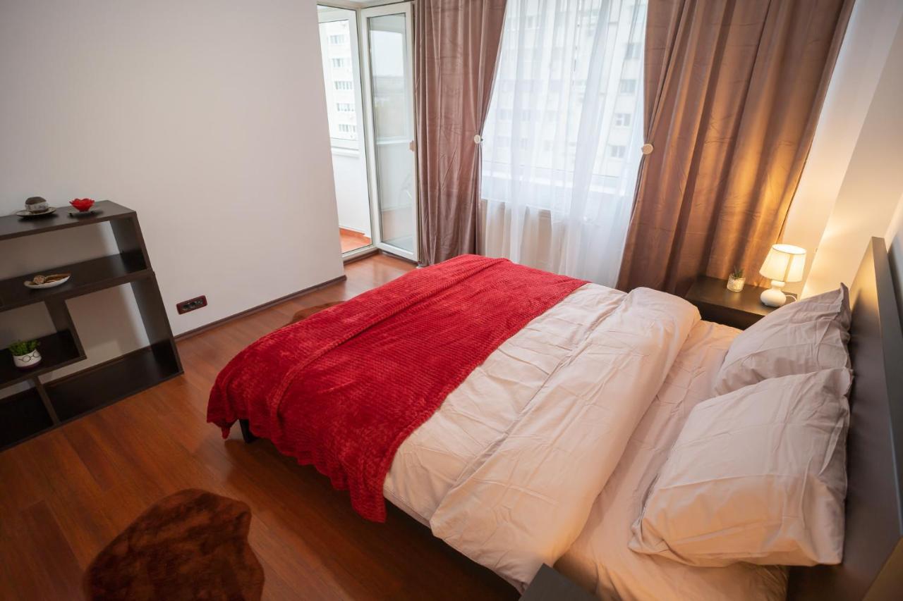 Spacious 2Br Dristor Apartment Bukarest Eksteriør billede