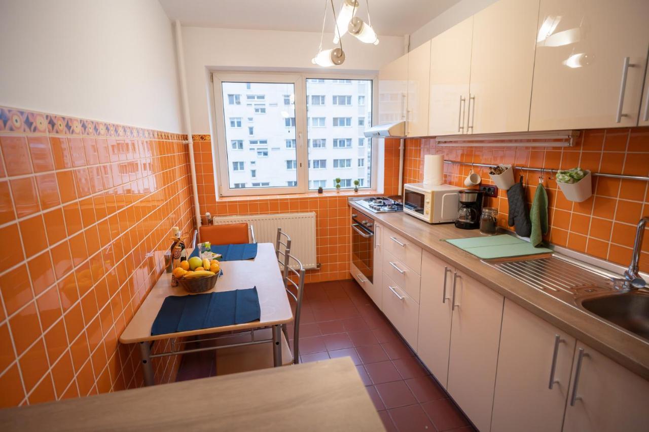 Spacious 2Br Dristor Apartment Bukarest Eksteriør billede