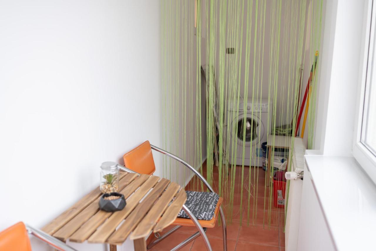 Spacious 2Br Dristor Apartment Bukarest Eksteriør billede
