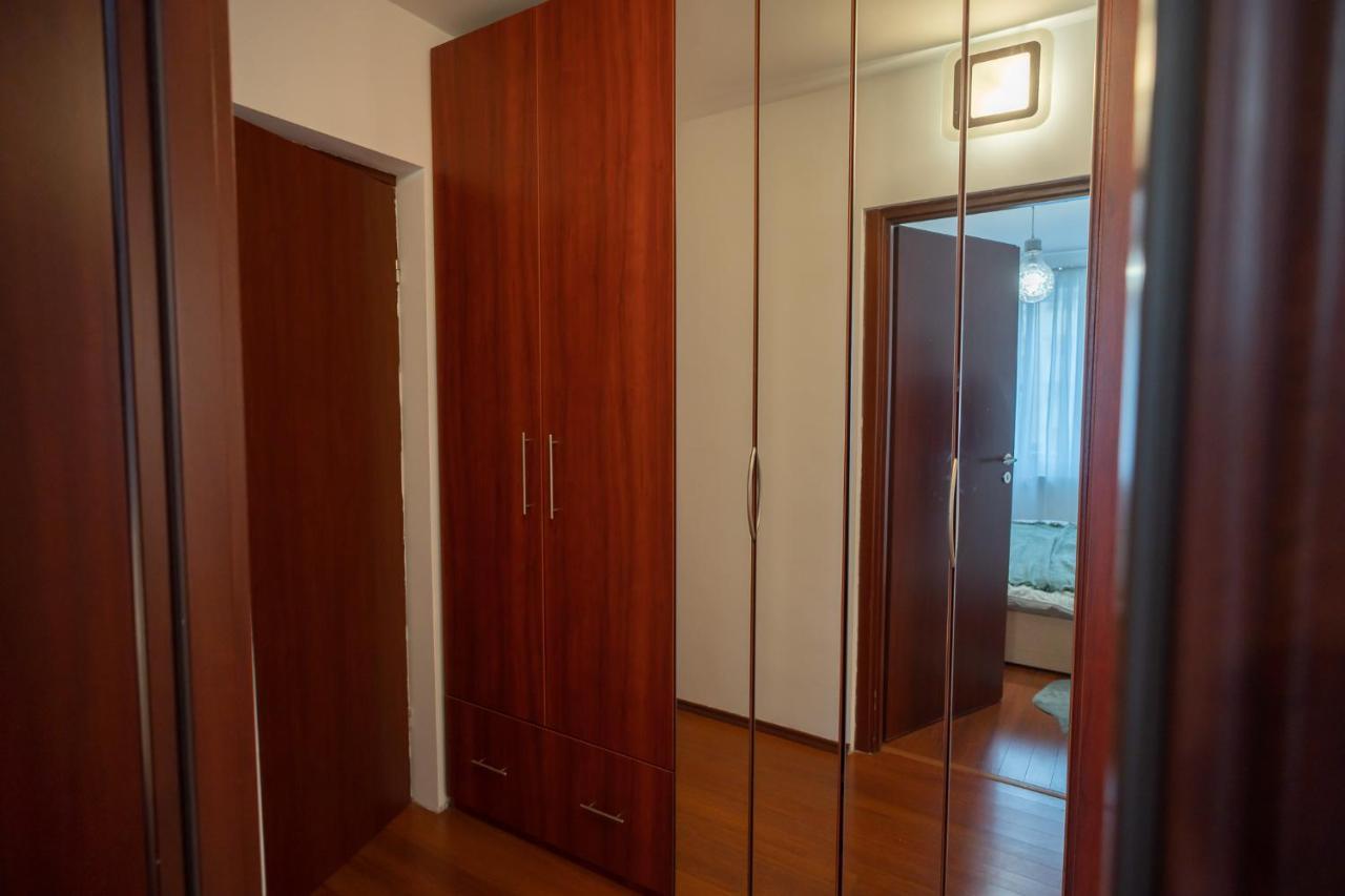 Spacious 2Br Dristor Apartment Bukarest Eksteriør billede